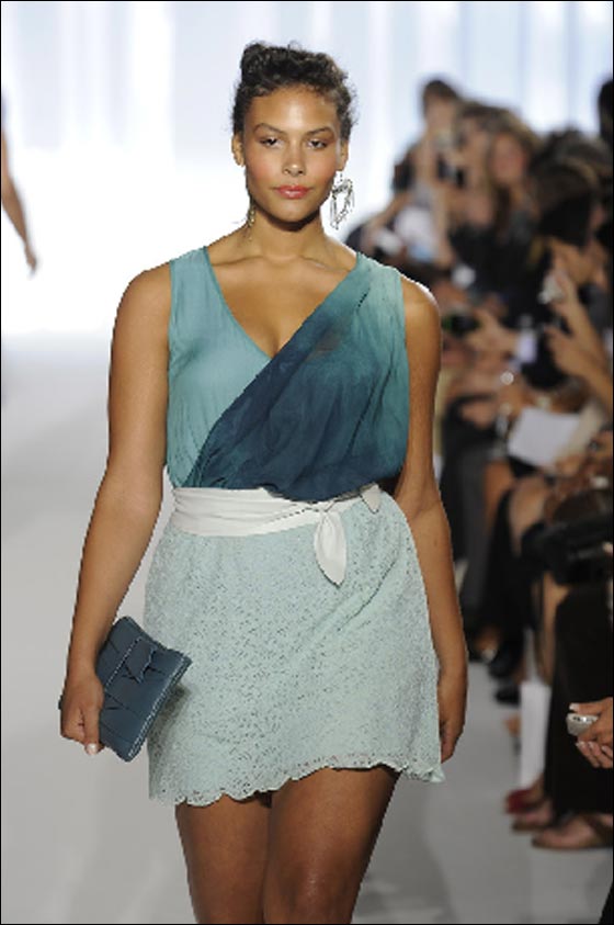 عارضات ازياء نيويورك البدينات!