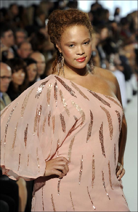 عارضات ازياء نيويورك البدينات!