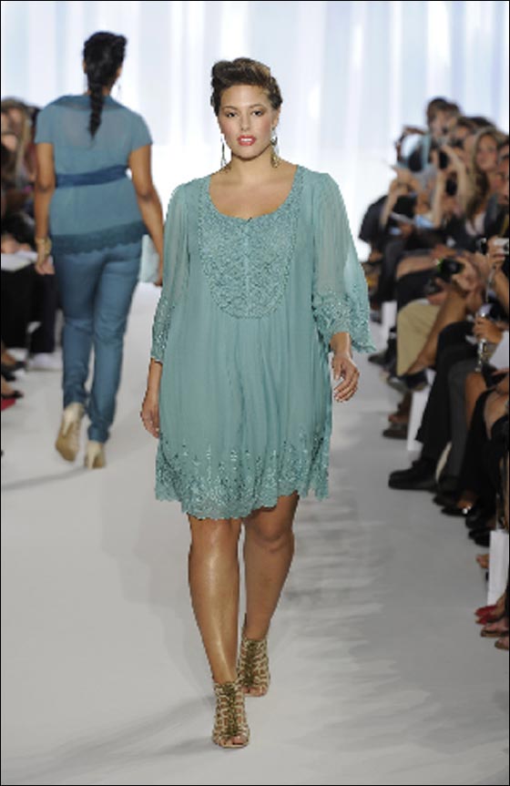 عارضات ازياء نيويورك البدينات!