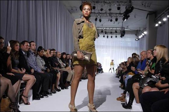 عارضات ازياء نيويورك البدينات!