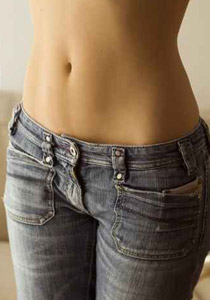 كيف تتخلصين من شعر بطنك؟!