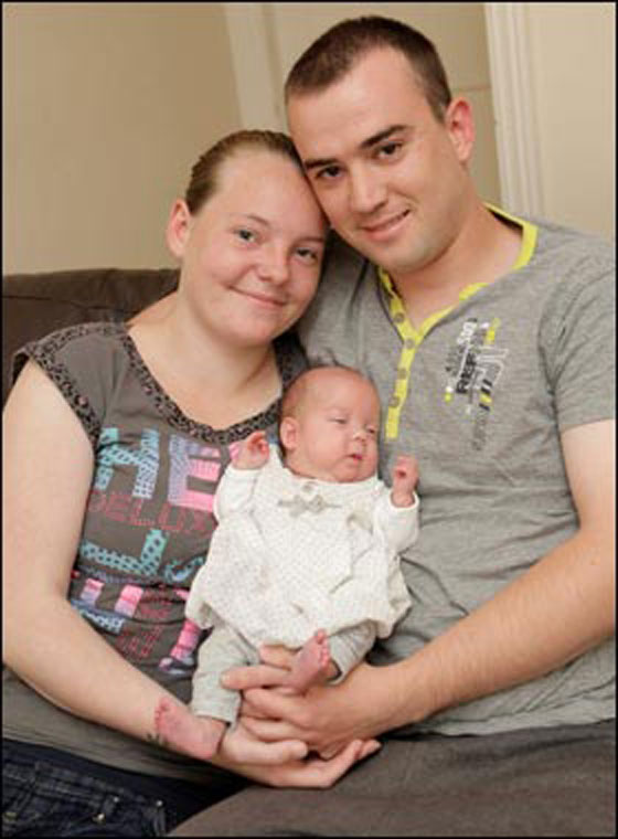 كيس سندويشات في مطبخ المستشفى يبقي المولودة حيّة 