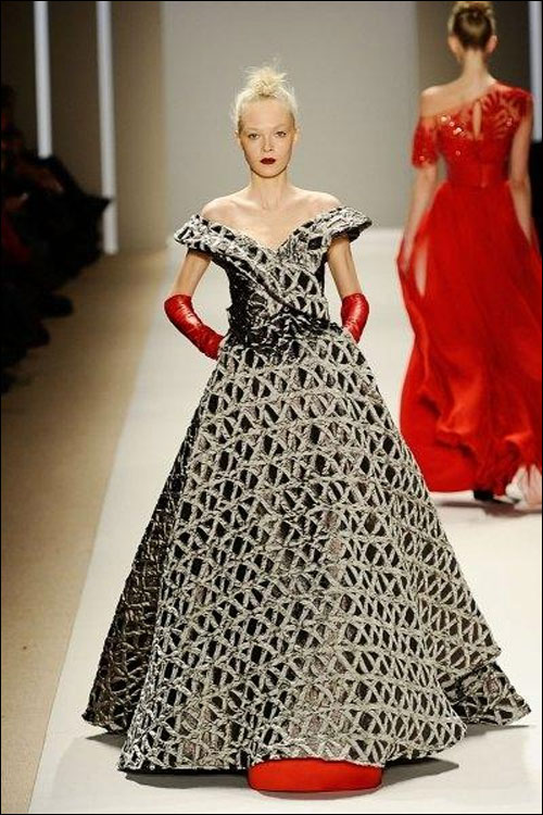 تصاميم جورج شقرا لخريف وشتاء 2010-2011!