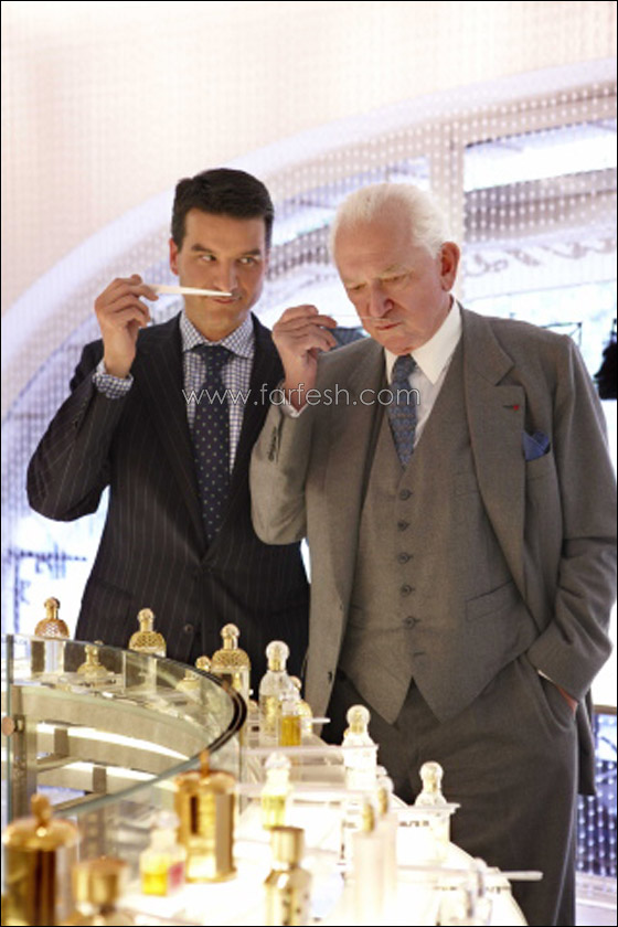 "العطار ذو الرائحة النتنة" يعتذر عن عنصريته!