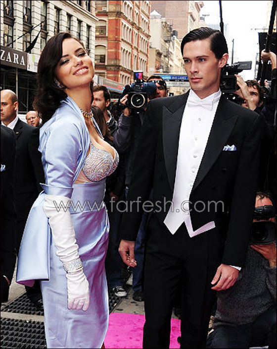 حمالة صدر نووية بمليوني دولار تعرضها أدريانا ليما!