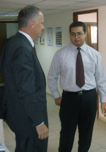 استمرار التعاون بين المنارة والملحق الثقافي الأمريكي ضمن برنامج ميبي