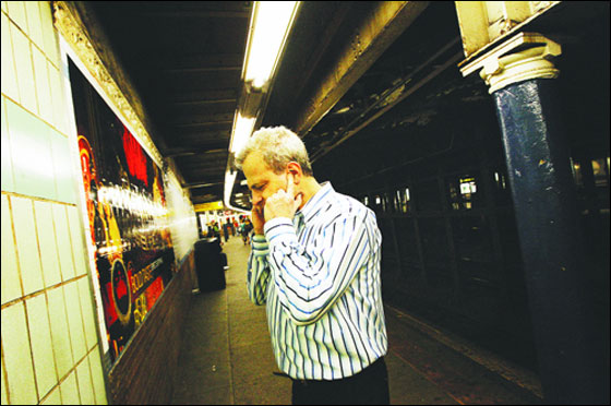 الحذر!! الضجة في نيويورك تسبب فقدان بالسمع