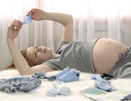 في 2015.. الأم لا تنقل الايدز إلى جنينها!! 