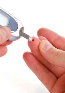 أب يقدم لابنه "جهاز لضبط معدل السكر في الدم" كهدية تخرج!