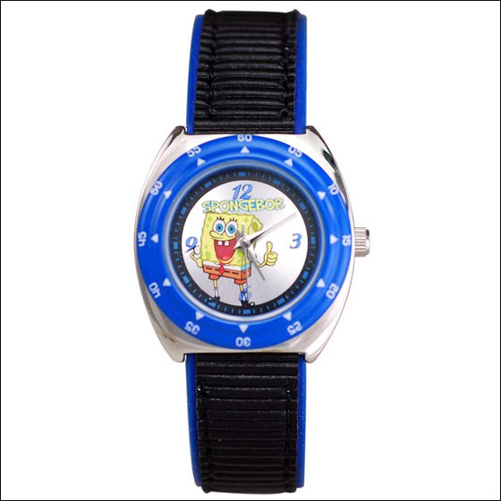 بالصور.. سبونج بوب يجتاح ملابس واكسسوارات الاطفال!!