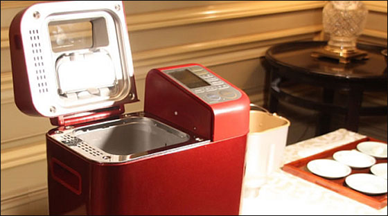 جديد في اليابان.. اعداد ارغفة خبز بكبسة واحدة!! جديد في اليابان.. اعداد ارغفة خبز بكبسة واحدة!!