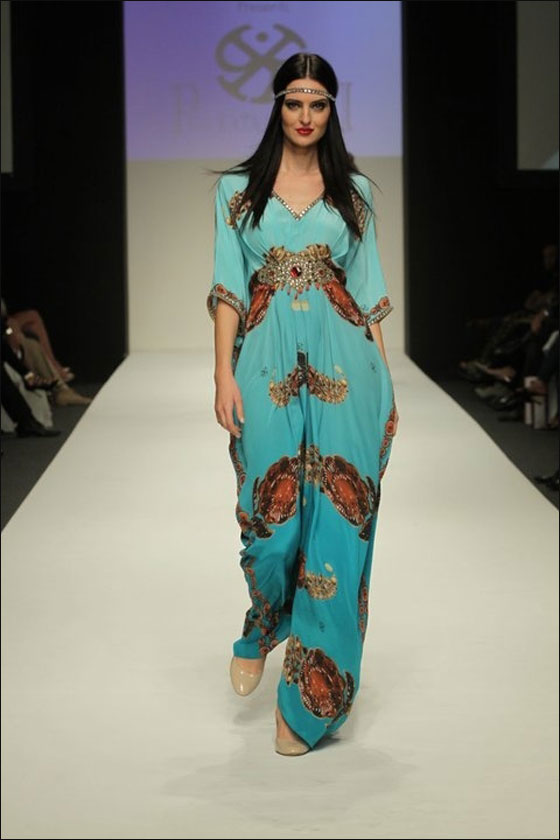 تشيكلة ازياء ربيع وصيف 2011!!