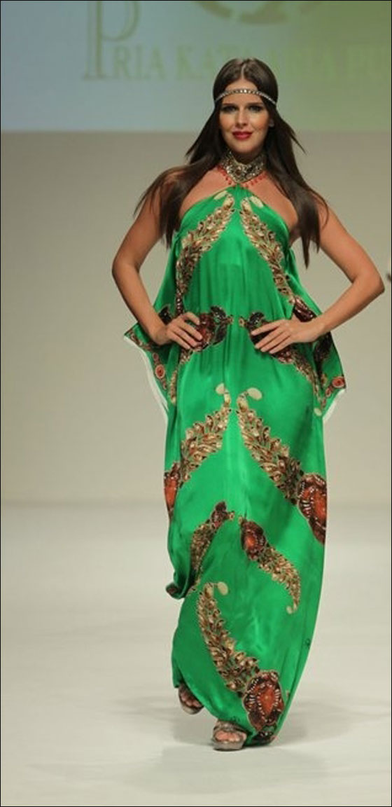 تشيكلة ازياء ربيع وصيف 2011!!