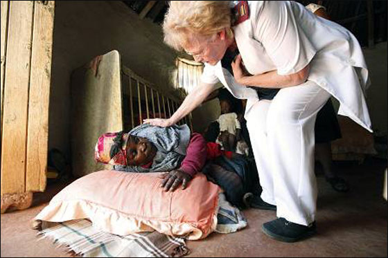 افريقيا.. الانتشار السريع لمرض الايدز يصيب الاف الاطفال يوميا!!