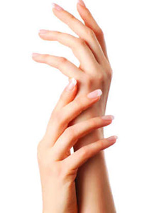 طرق العناية باليدين في فصل الشتاء!