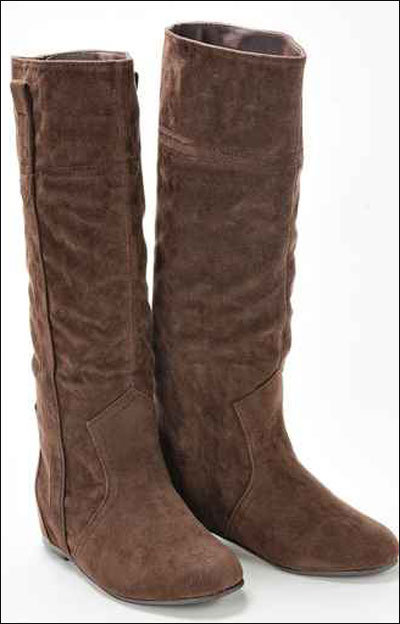 اليكن.. تشكيلة رائعة من جزمات الشتاء!