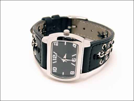 افخر واجمل ساعات يد.. له ولها!