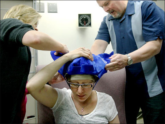 قبعة تحافظ على شعر مرضى السرطان!! قبعة تحافظ على شعر مرضى السرطان!!