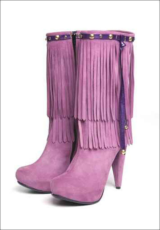 نقدم لك سيدتي.. اجمل جزمات الشتاء!