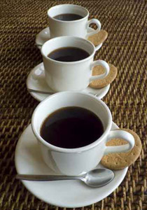 نقدم لكم.. مقادير وطريقة تحضير كعكة بكريمة النسكافيه!