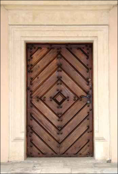 اروع تشكيلة من الابواب الخشبية.. لجمال بيوتكم!