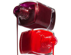 اليك سيدتي.. طلاء اظافر بألوان مميزة في الشتاء!!