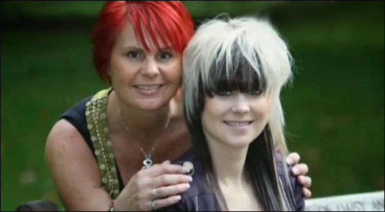 معجزة: مراهقة تستعيد صحتها بعد اصابتها بالشلل اثر تثقيب اذنها! 