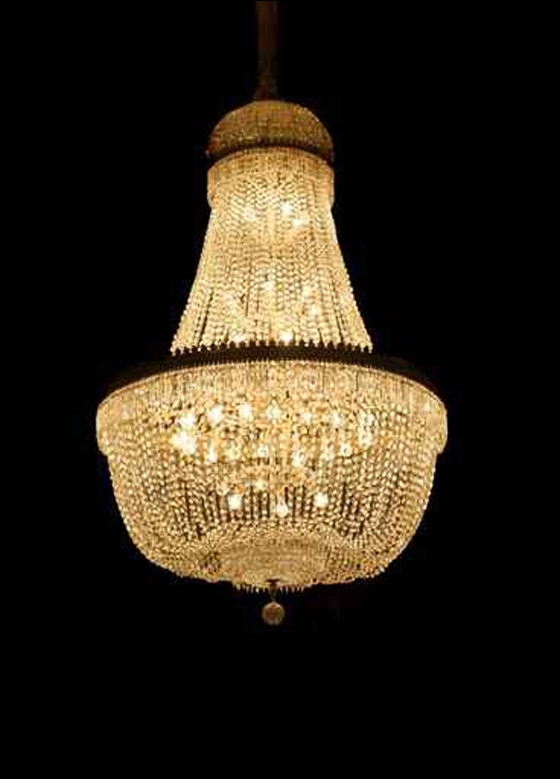 لاضاءة منزلك اليك.. اروع الثريات الخلابة!