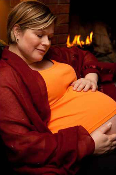 نقدم لكم.. تشكيلة من ملابس الحوامل!!