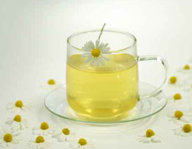 استعملوا البابونج.. كوصفة لإزالة إرهاق العين!!