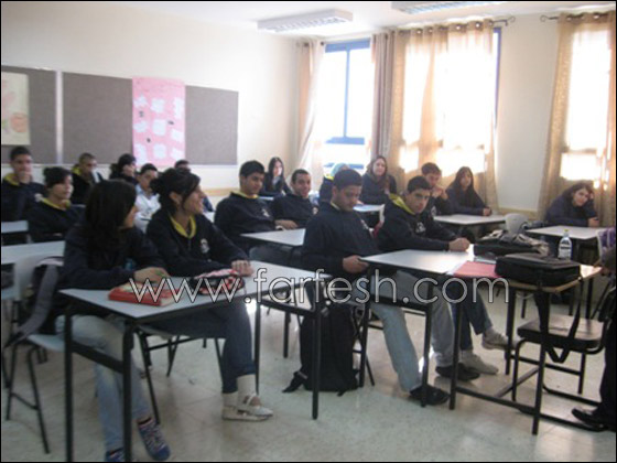 المنارة تواصل تمرير ورشات عمل توعوية في ثانوية اكسال المنارة تواصل تمرير ورشات عمل توعوية في ثانوية اكسال