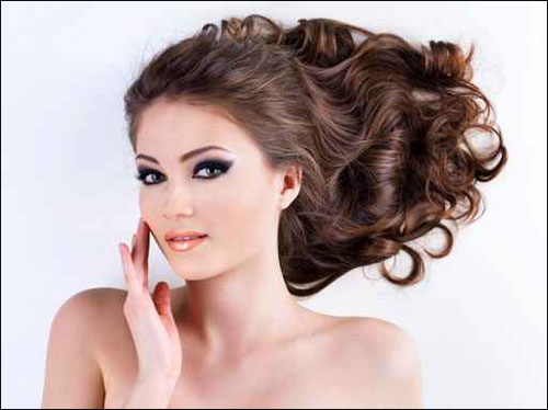 لتتالقي باجمل تسريحات الشعر.. اليك هذه الافكار الانيقة!