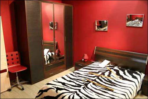 للأحمر رونق خاص في بيوتكم!