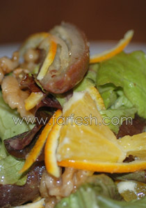 مطعم تشرين يقدّم لكم وجبة السينتا المحشوة بالتمر الجاف والفستق