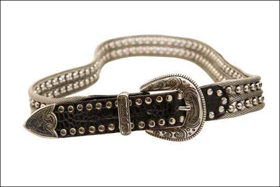 اليك سيدتي.. احمل الاحزمة لكل مناسبة!