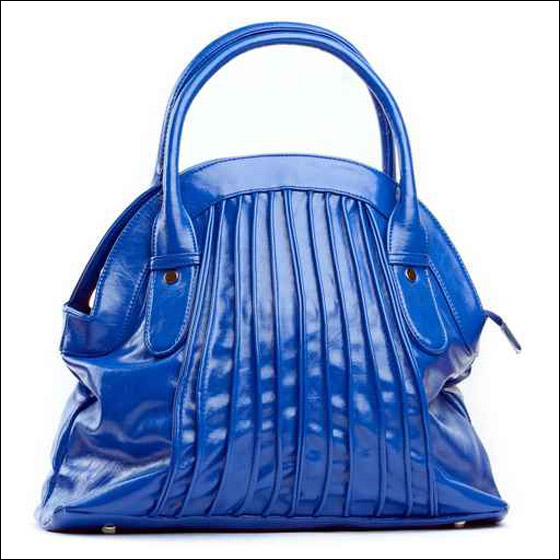 جزادين يد مختلفة الى كل السيدات 