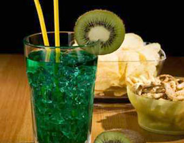 اليكم طريقة تحضير اشهى كوكتيل كيوي!!