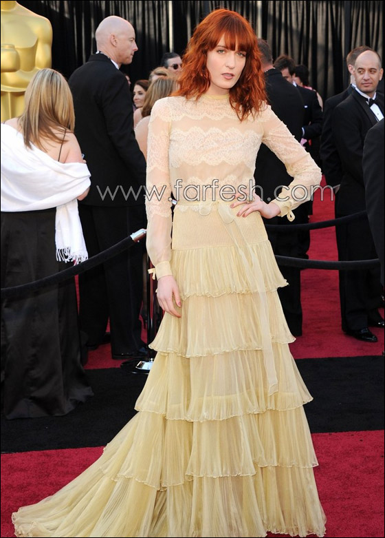 اليكم.. اجمل واسوا فساتين نجمات هوليوود في الاوسكار 2011