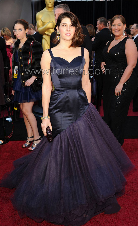اليكم.. اجمل واسوا فساتين نجمات هوليوود في الاوسكار 2011