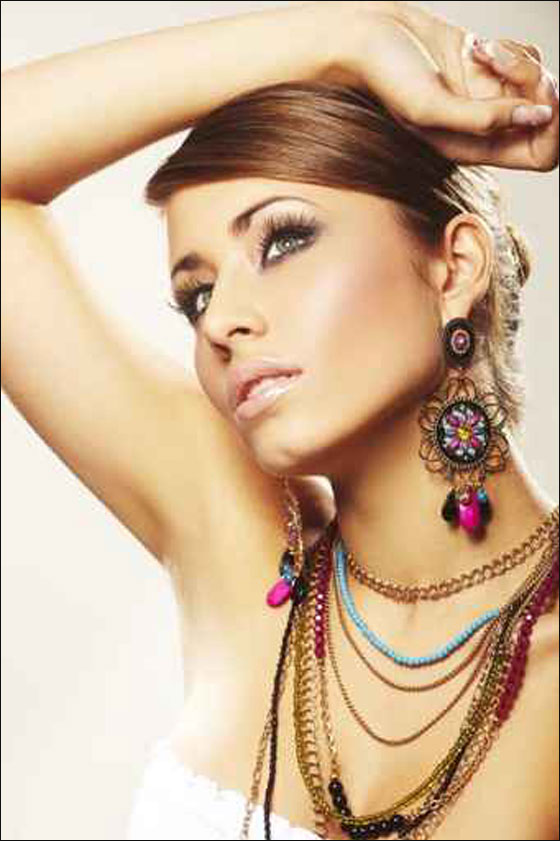 اليكن.. اجمل موديلات الاكسسوارات لتتألقن!