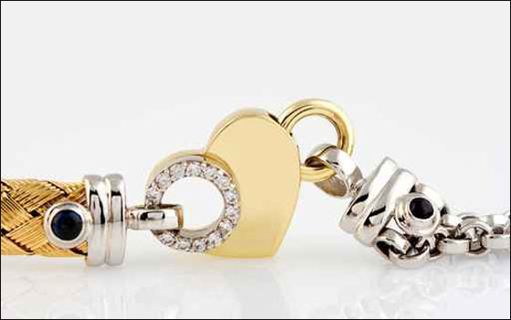 اليكن.. اجمل موديلات الاكسسوارات لتتألقن!