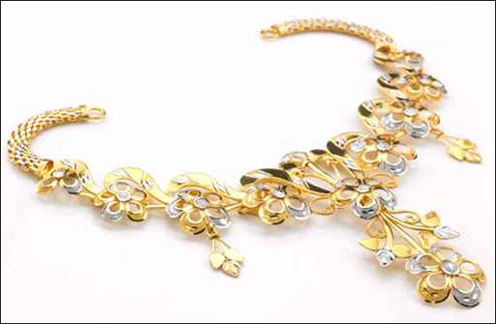 اليكن.. اجمل موديلات الاكسسوارات لتتألقن!