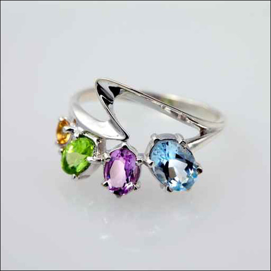 مجموعة رائعة من الخواتم نقدمها لك سيدتي!!