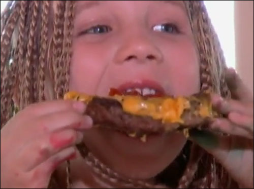 مطعم "النوبة القلبية" يصرح بان طعامه مضر والمئات يذهبون اليه! مطعم "النوبة القلبية" يصرح بان طعامه مضر والمئات يذهبون اليه!