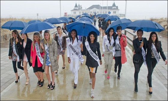 رومانية تحصد لقب أفضل عارضة أزياء في العالم!! 