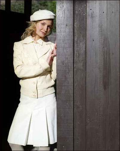 اليك سيدتي.. تشكيلة رائعة من التنانير القصيرة! 