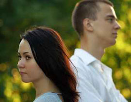 انهيارات العلاقات العاطفية.. مؤلمة بقدر الالم الجسدي!