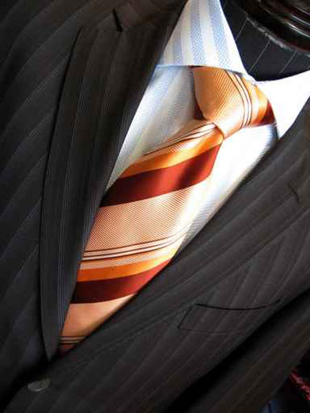 اليكم ايها الرجال.. تشكيلة رائعة من ربطات العنق!!