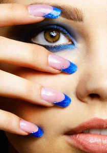 حضري نفسك لصيف 2011.. اليك الوان المناكير الدارجة!