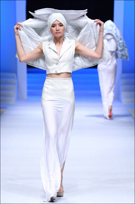بالصور.. شاهدوا احدث تصاميم اسبوع الموضة في الصين!